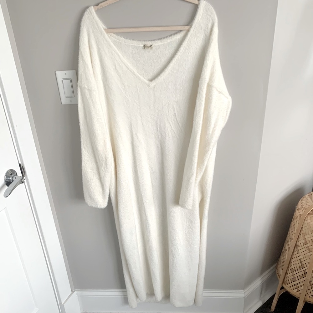 NWOT Free People Girls Night In Maxi Pullover